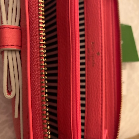 Kate Spade Wallet - Picture 2 of 5